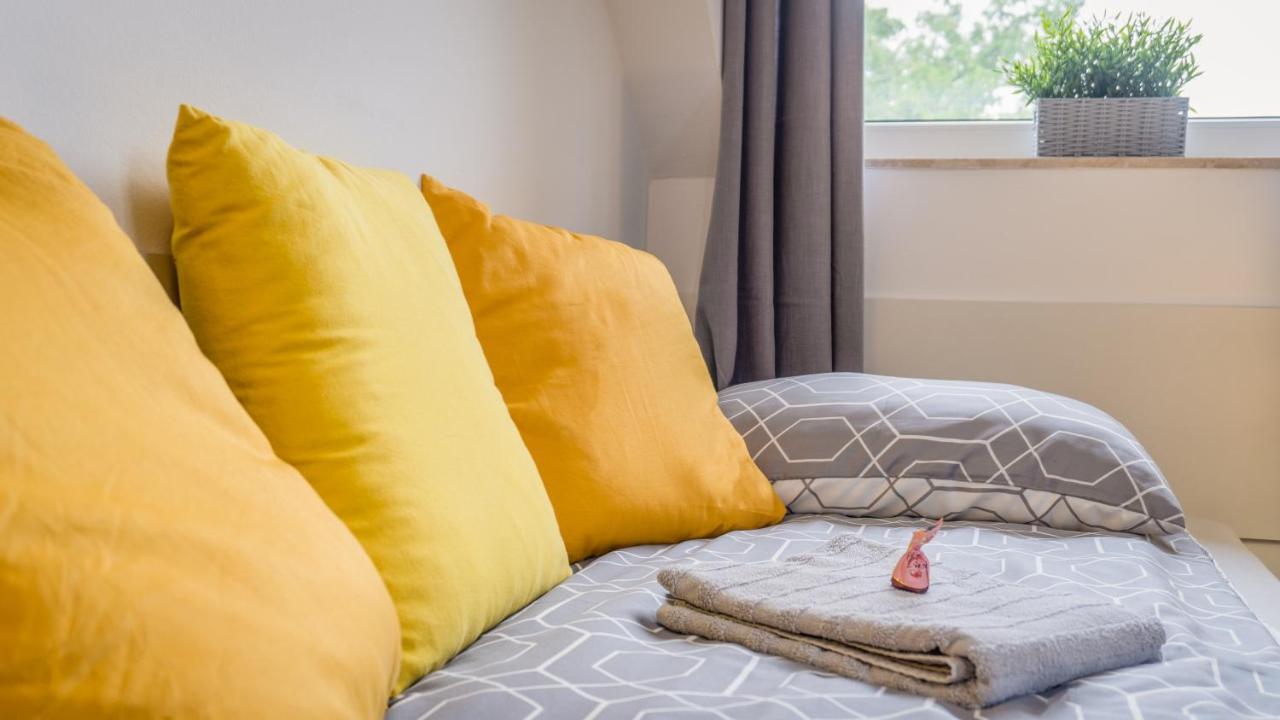 Luxury Studio 24 Gyor Bagian luar foto