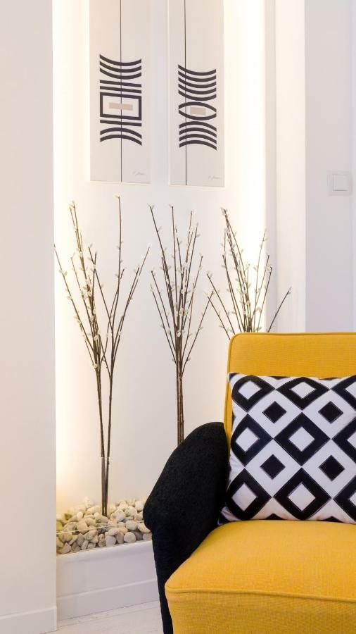 Luxury Studio 24 Gyor Bagian luar foto