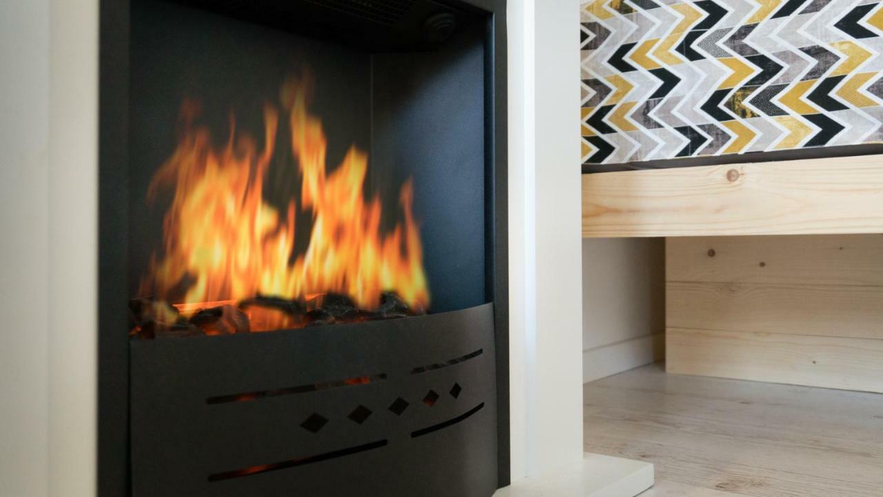 Luxury Studio 24 Gyor Bagian luar foto